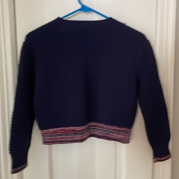 FANG Crop Top Sweater - Picture 2 of 6